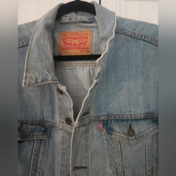 Levi's jeans jacket - Picture 2 of 5